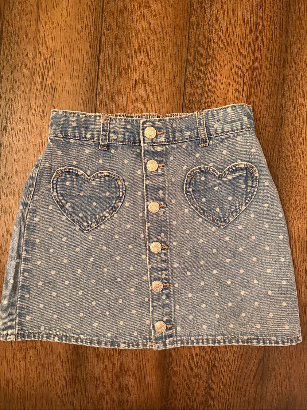 New H&M Girls Blue Polka Dot Denim Skirt with Heart Pockets Size 8-9Y with tag